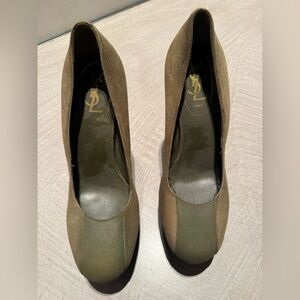 Yves Saint Laurent Olive Green Suede Pump Heels
